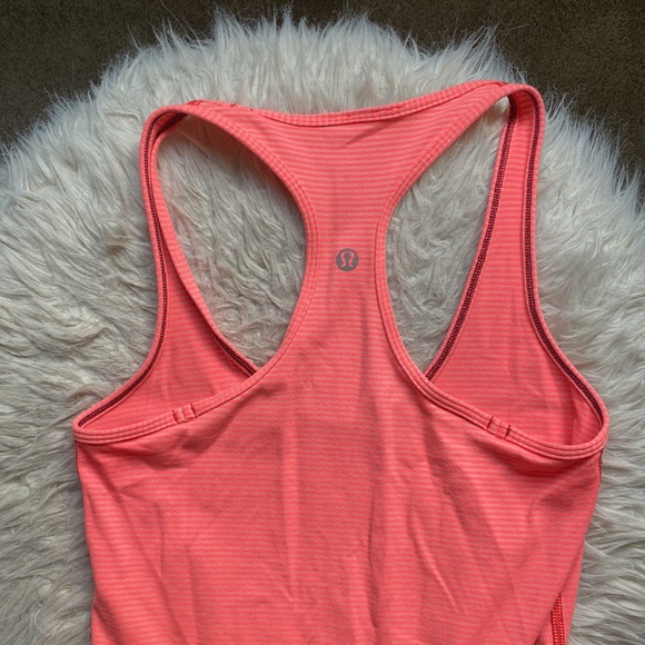 Lululemon Razor Back Tank - Picture 2 of 2